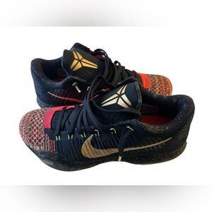 Nike Kobe 10 Christmas sneakers